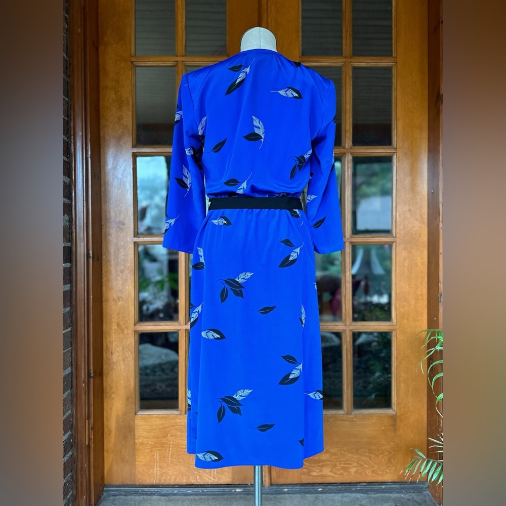 1989s Blue Feather Print Dress - Picture 8 of 9